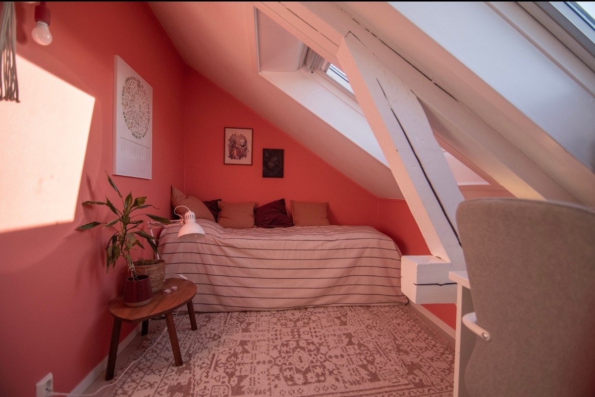 Sengen kan bli en dobbeltseng på 160cm eller to enkeltsenger Galleribilde