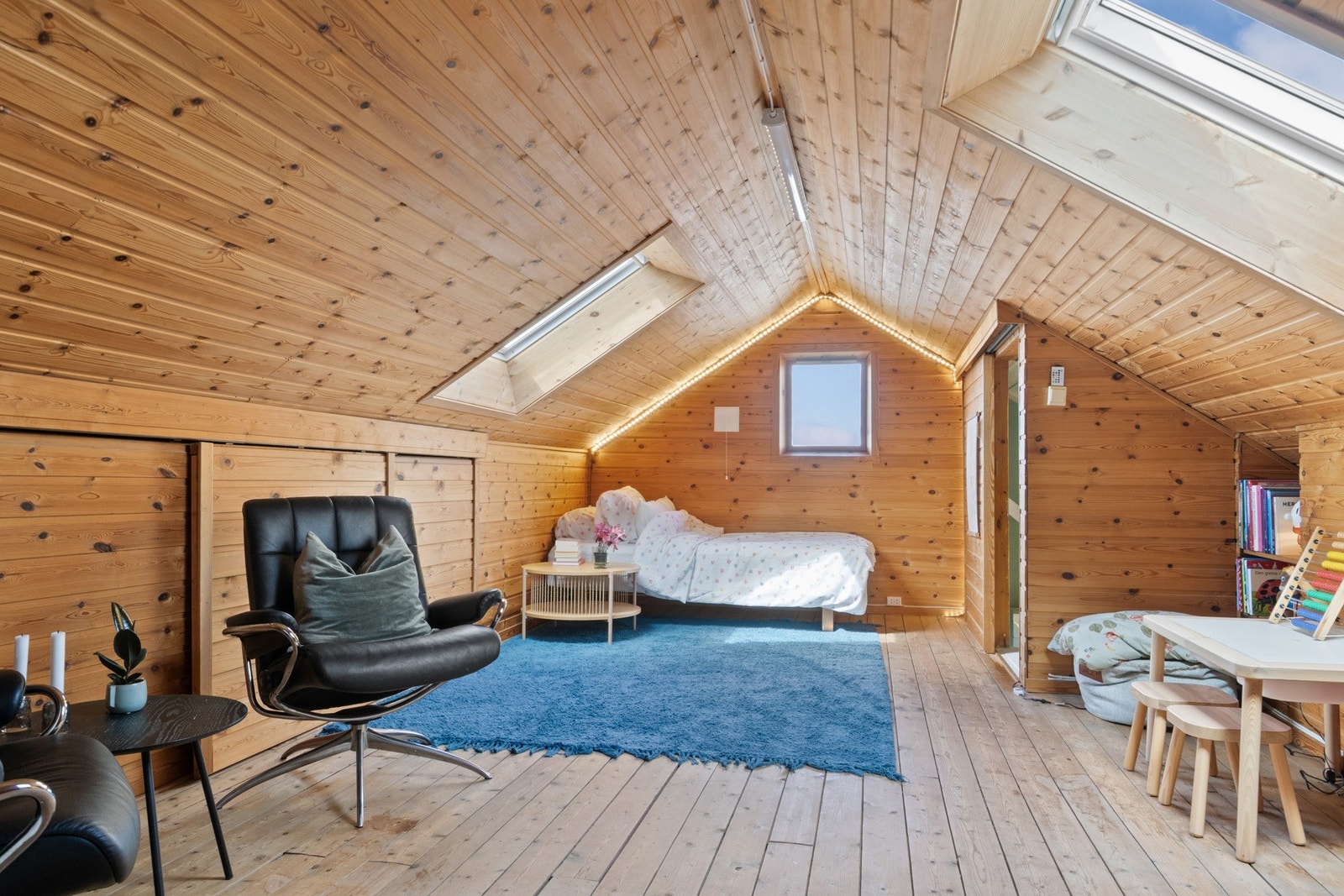 Innredede rom på loft er ikke bruksendret og ikke godkjent for varig opphold. Galleribilde