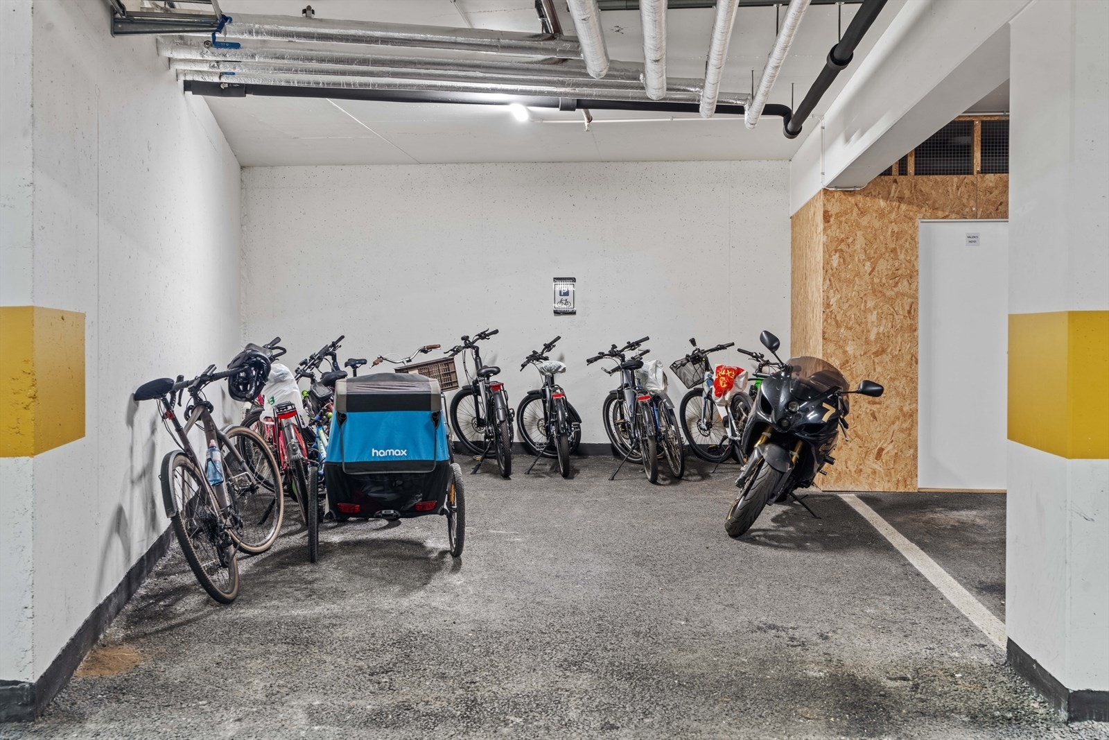 I parkeringsanlegget er det felles sykkelparkering for beboerne. Galleribilde