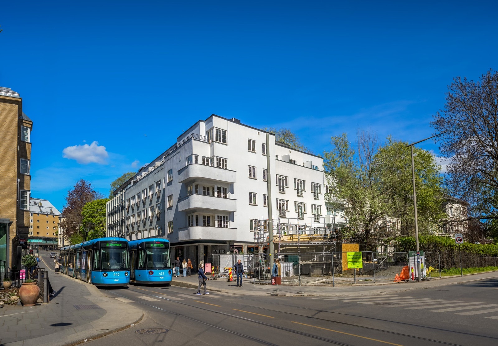 Fasaden sett fra Oscars gate Galleribilde