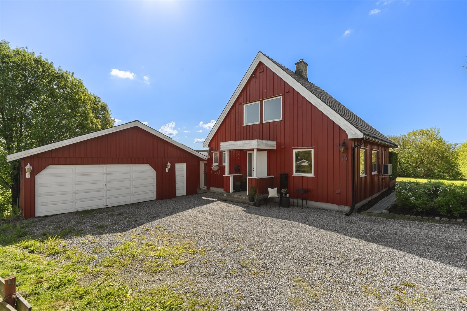 Inngangsparti. Galleribilde