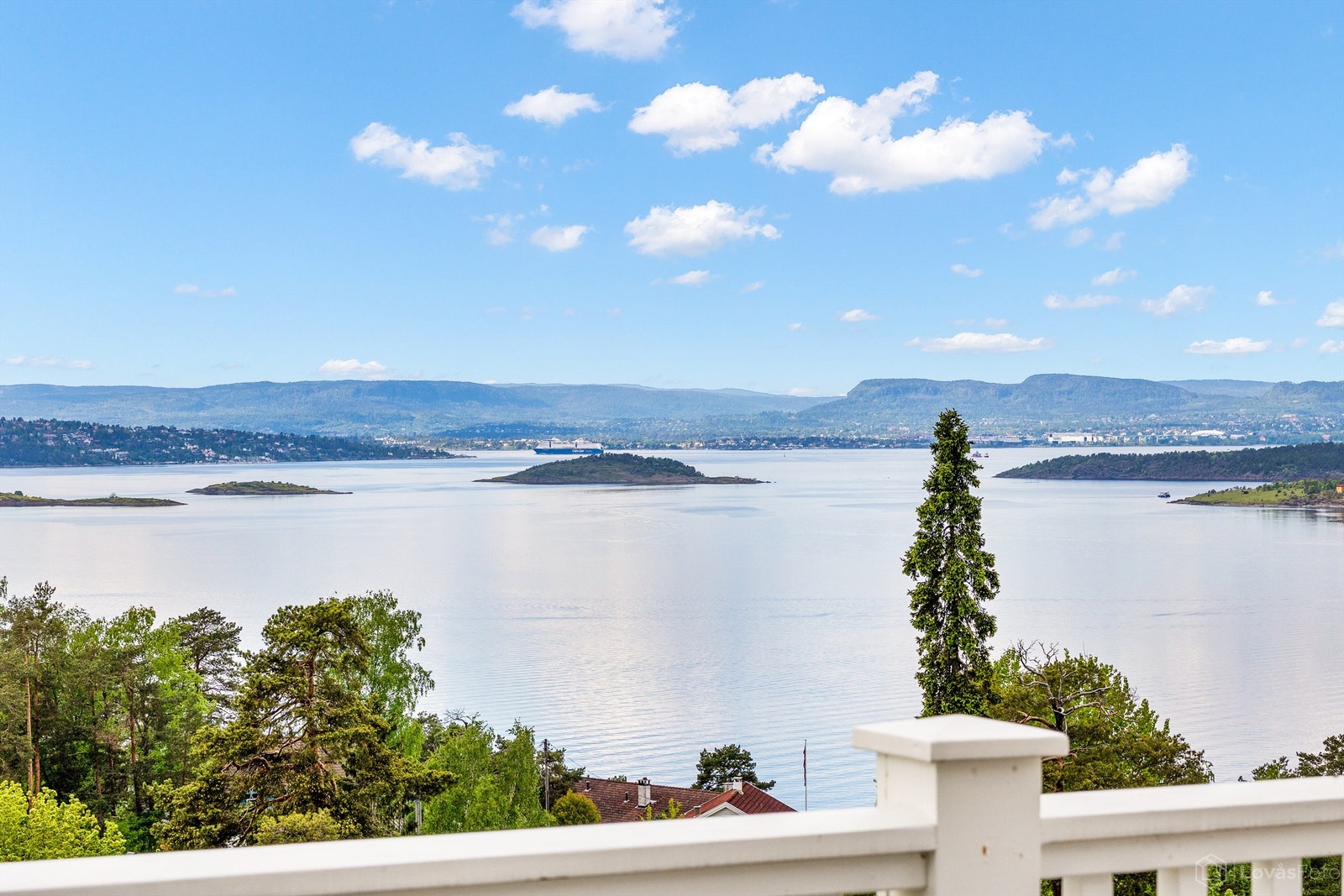 Flott fjordutsikt Galleribilde