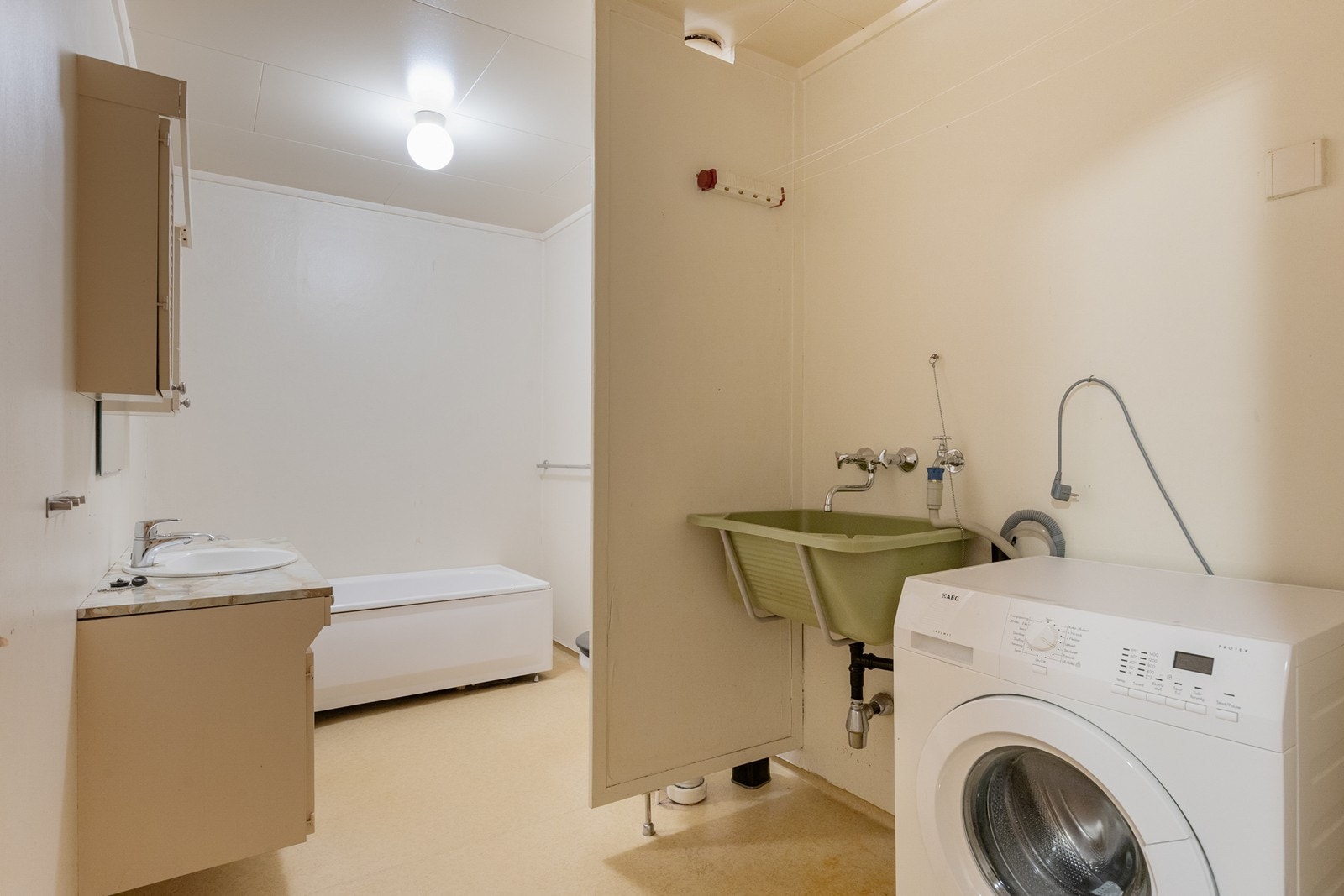 Bad i underetasje Galleribilde