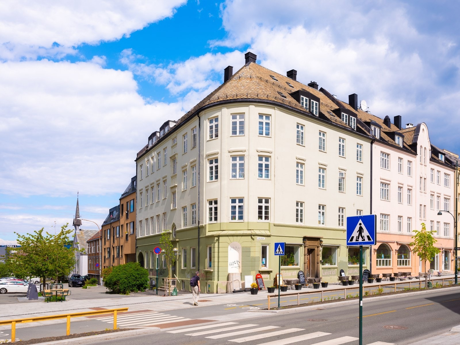 Proaktiv Eiendomsmegling v/Mads Kirkeslett ønsker velkommen til Innherredsveien 50! Galleribilde