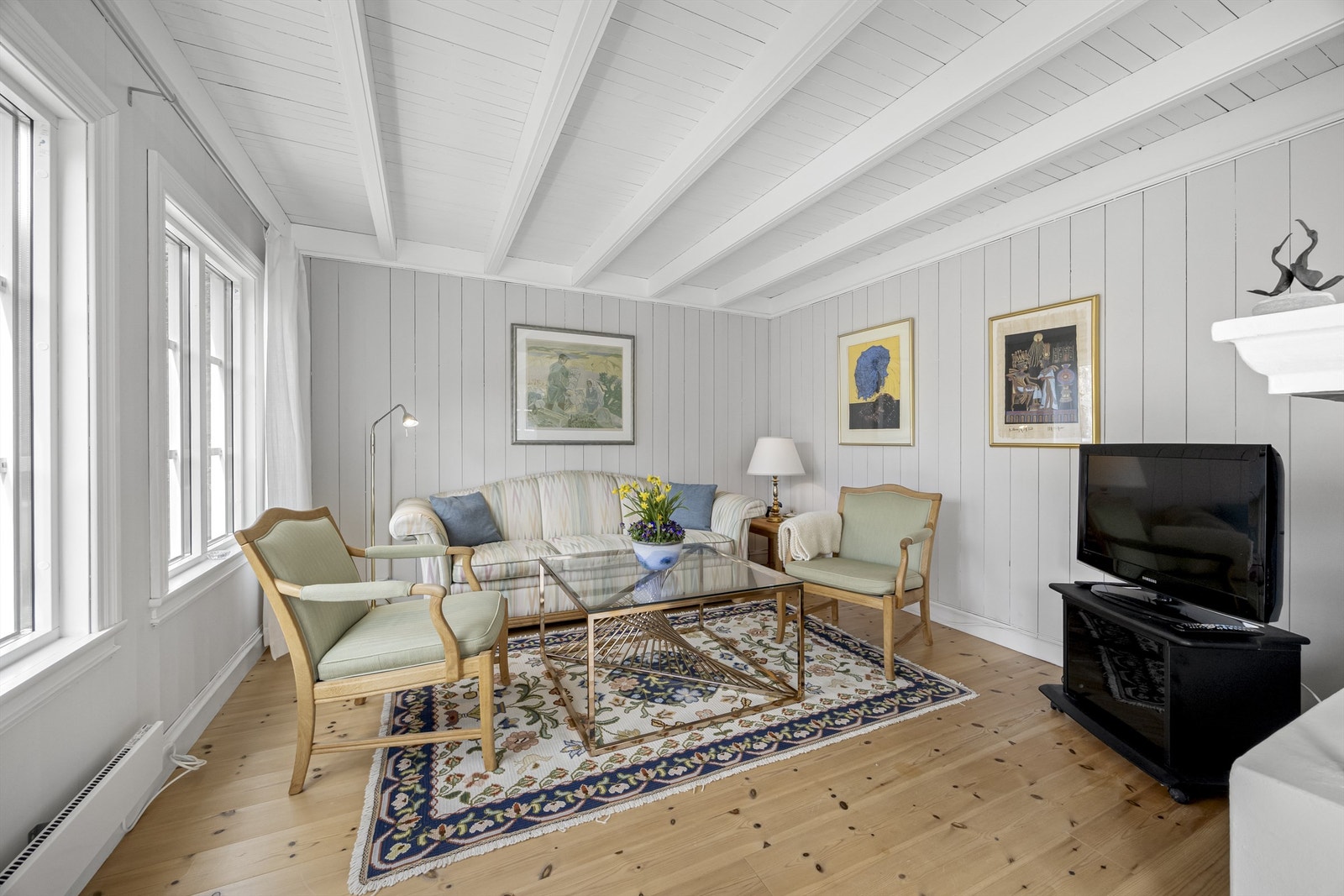 Denne delen av stuen er perfekt som Tv-stue. Galleribilde