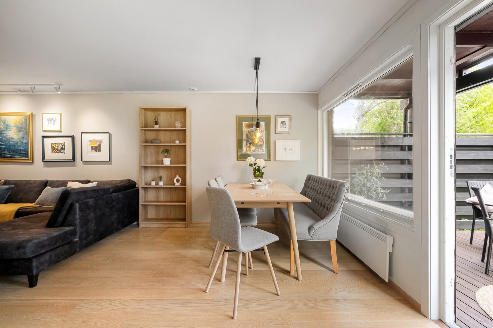 Lekker enstavs parkett fra 2020. Galleribilde