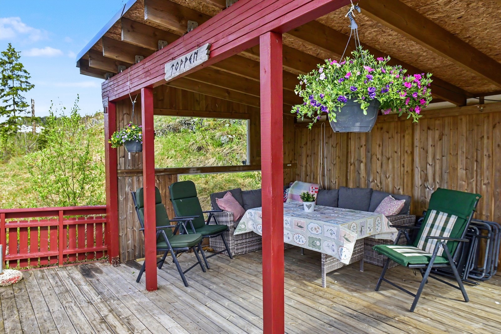 Et overbygget og lunt uterom som forlenger sesongen. Galleribilde