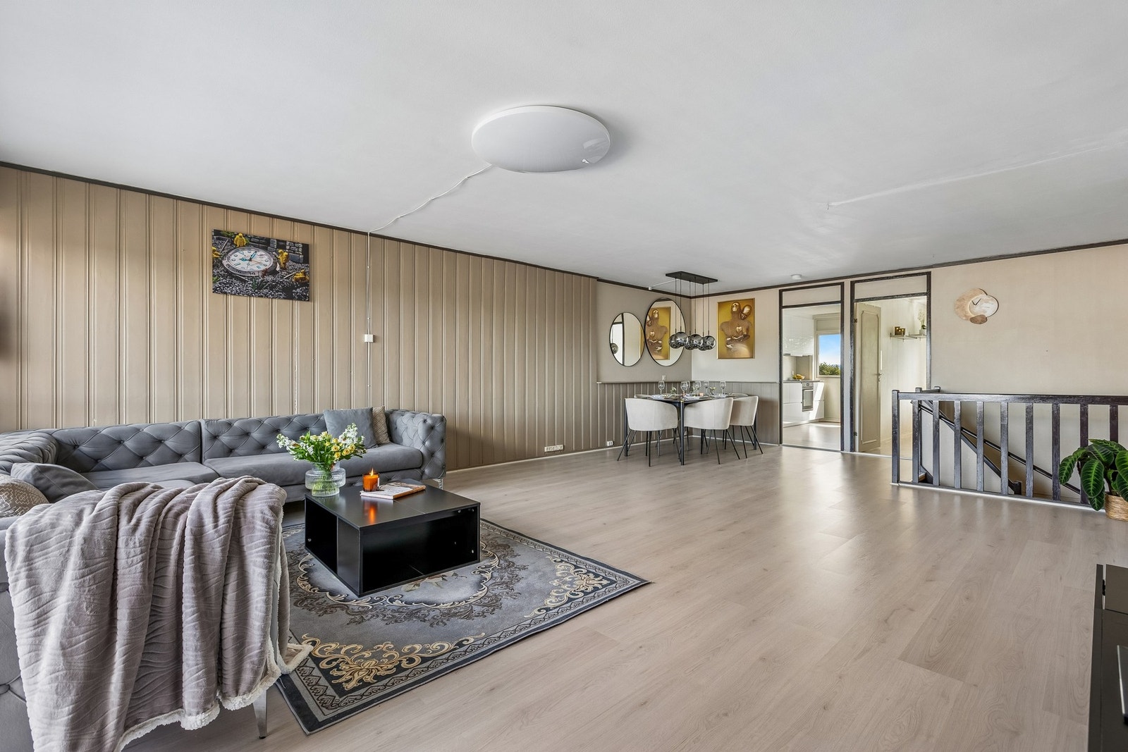 Stue på 42,5m² med gode møbleringsmuligheter. Galleribilde
