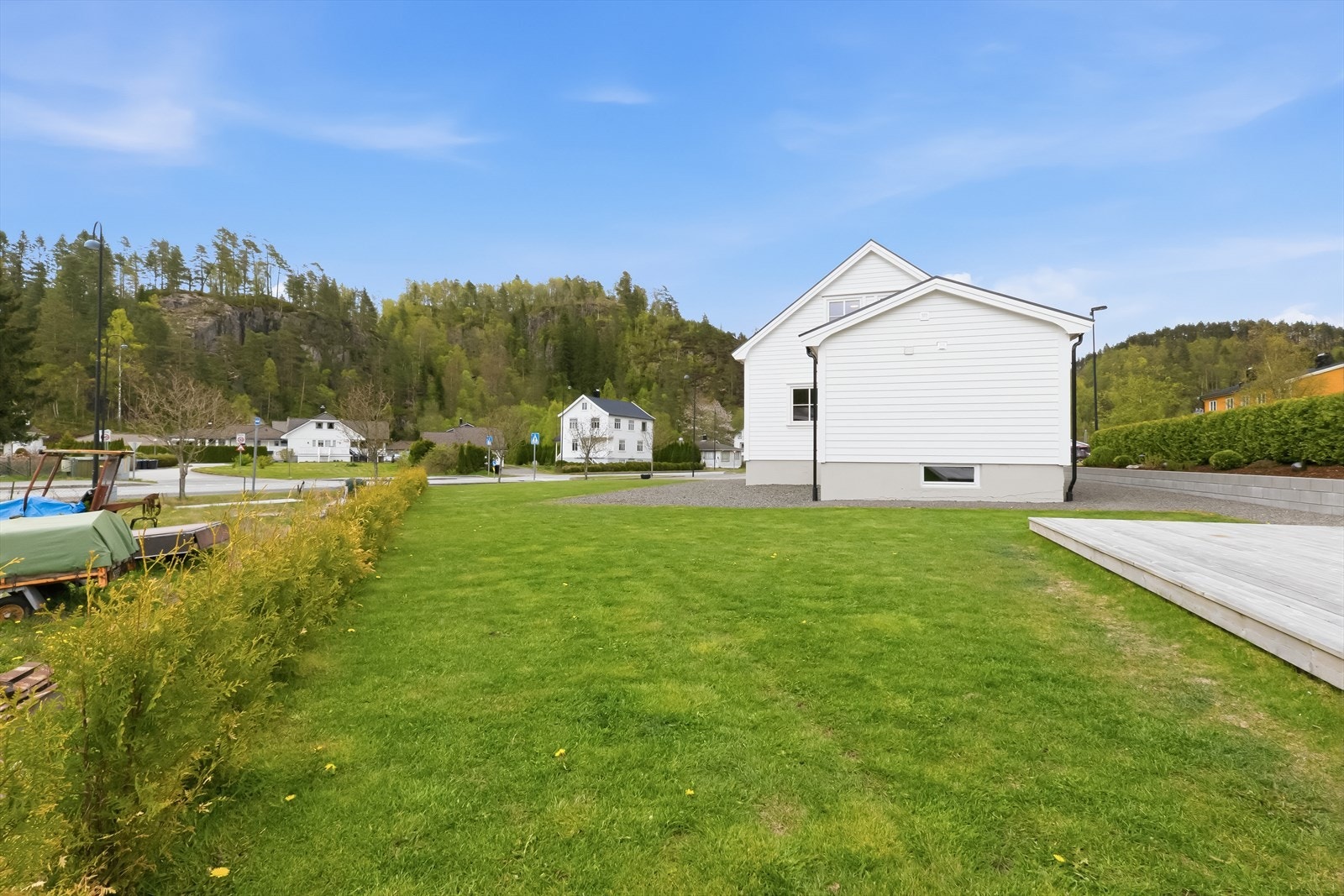 Hele tomten er opparbeidet på nytt. Galleribilde