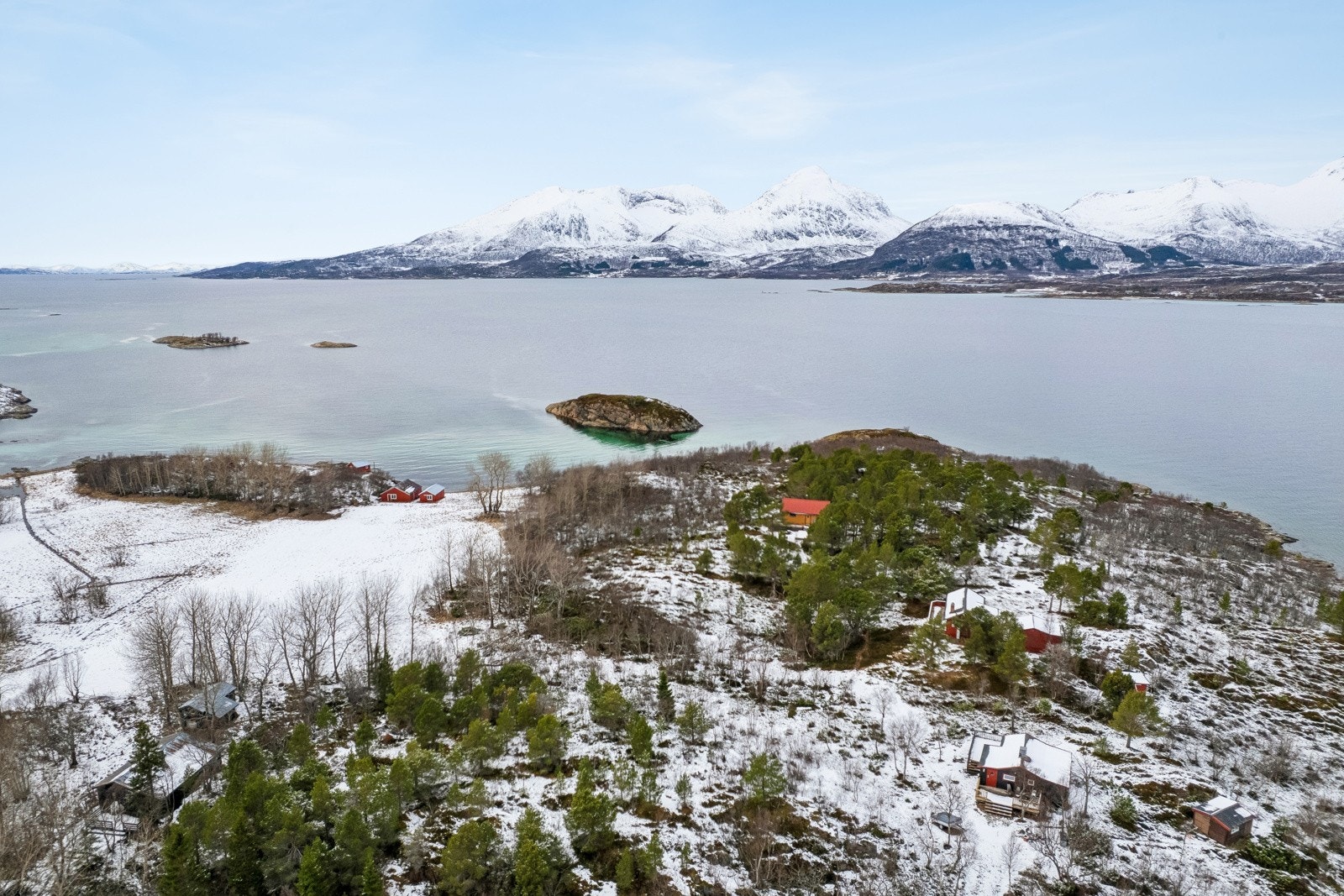 Naturskjønn tomt i idylliske Stonglandseidet på Senja.