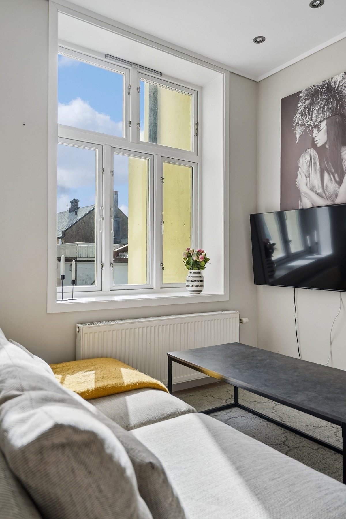 Lys og trivelig stue. Galleribilde