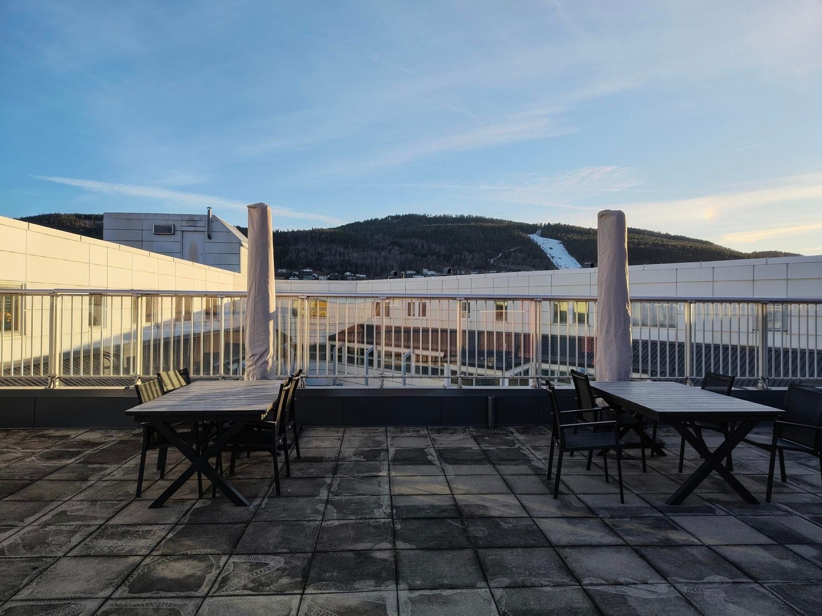 Del av takterrasse Galleribilde