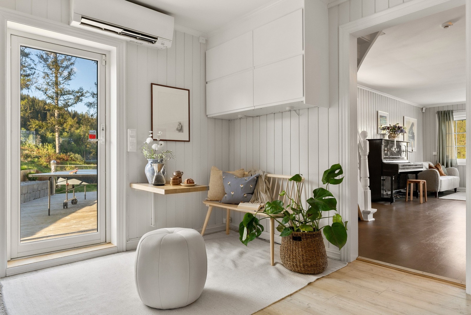 Kjelleren har svært god oppbevaringsplass med et gulvareal på 47 m². Galleribilde