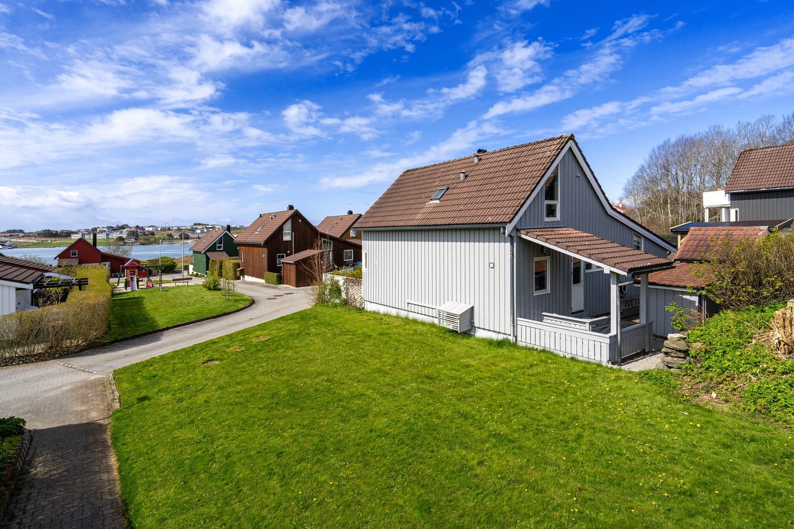 Luftig og fint rundt boligen Galleribilde