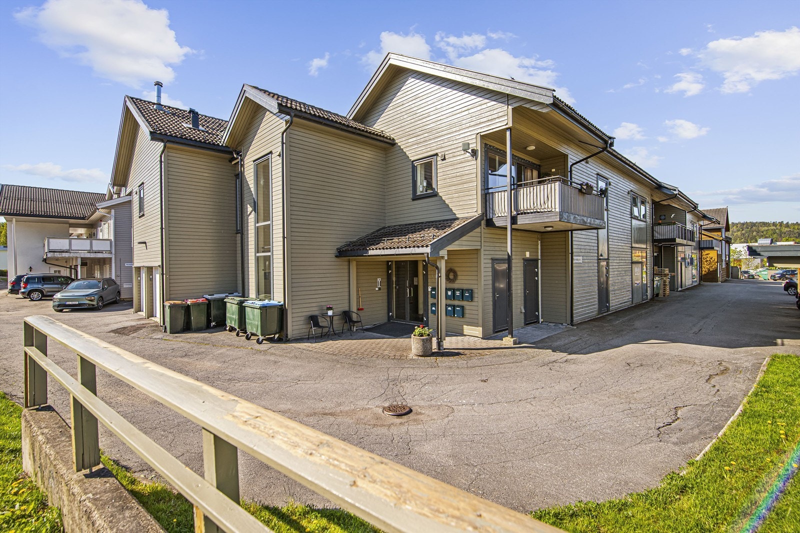 Fasade inngangsparti Galleribilde