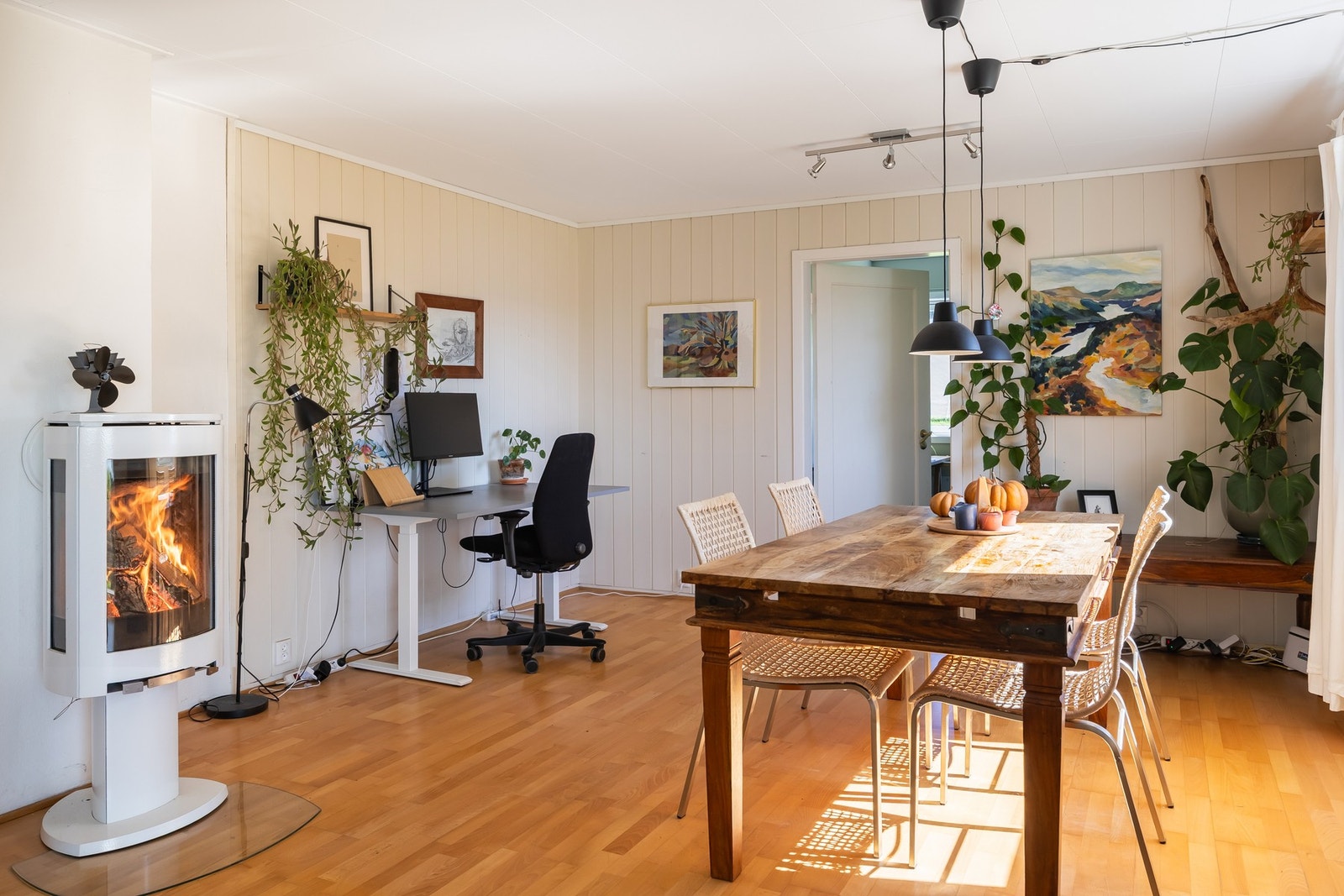 Vedovnen skaper en lun og hyggelig stemning Galleribilde