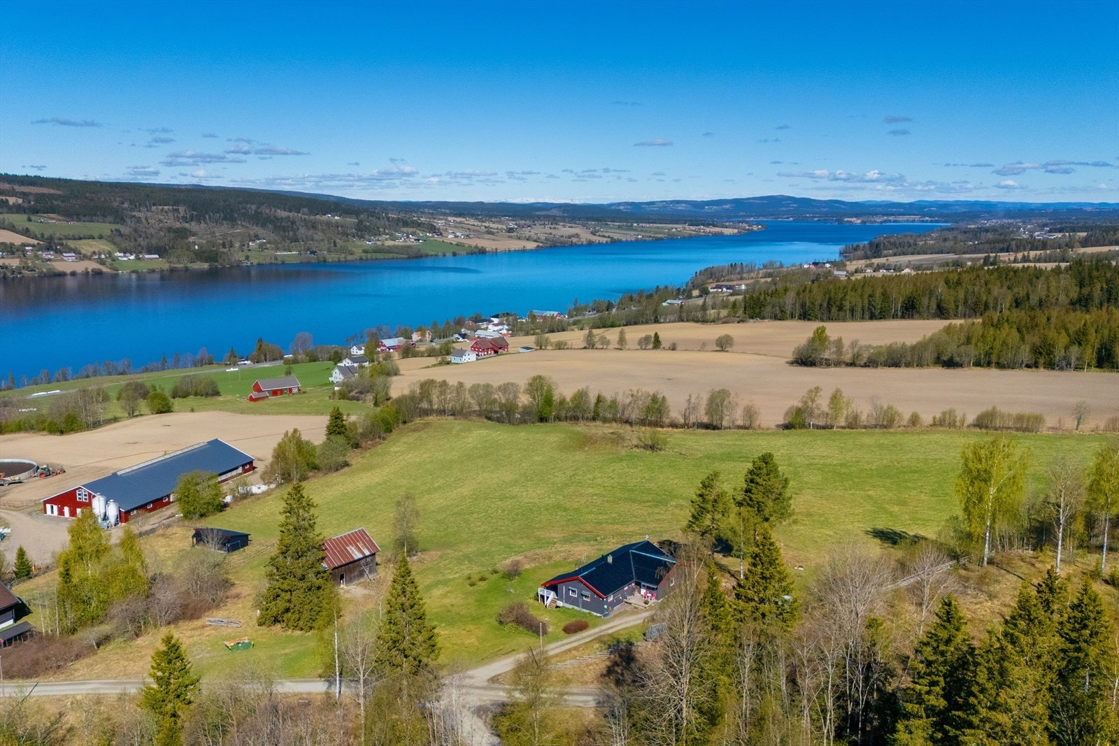 Droenebilde sett nordvestover. Galleribilde