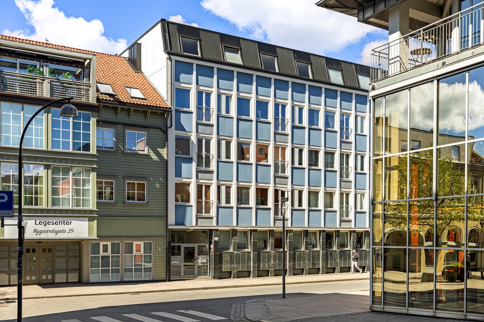 Eiendommen har en sentral beliggenhet i Nygaardsgata i Fredrikstad. Galleribilde
