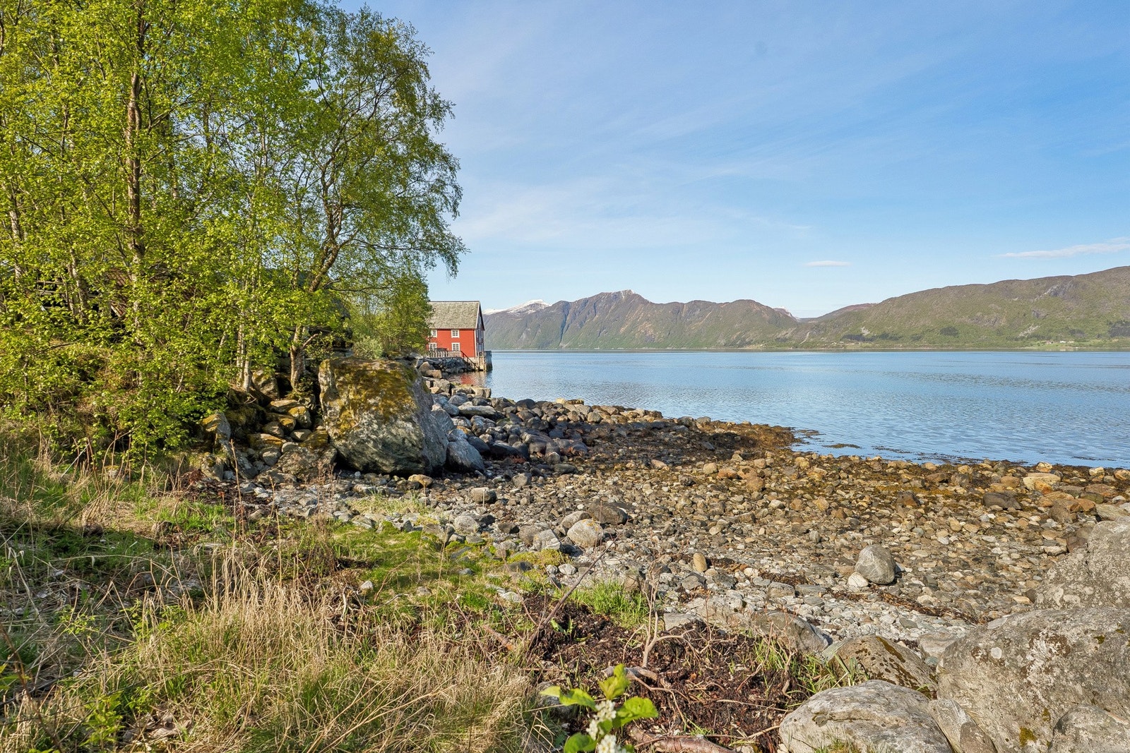 Tenk å få seg opp eit naust her Galleribilde