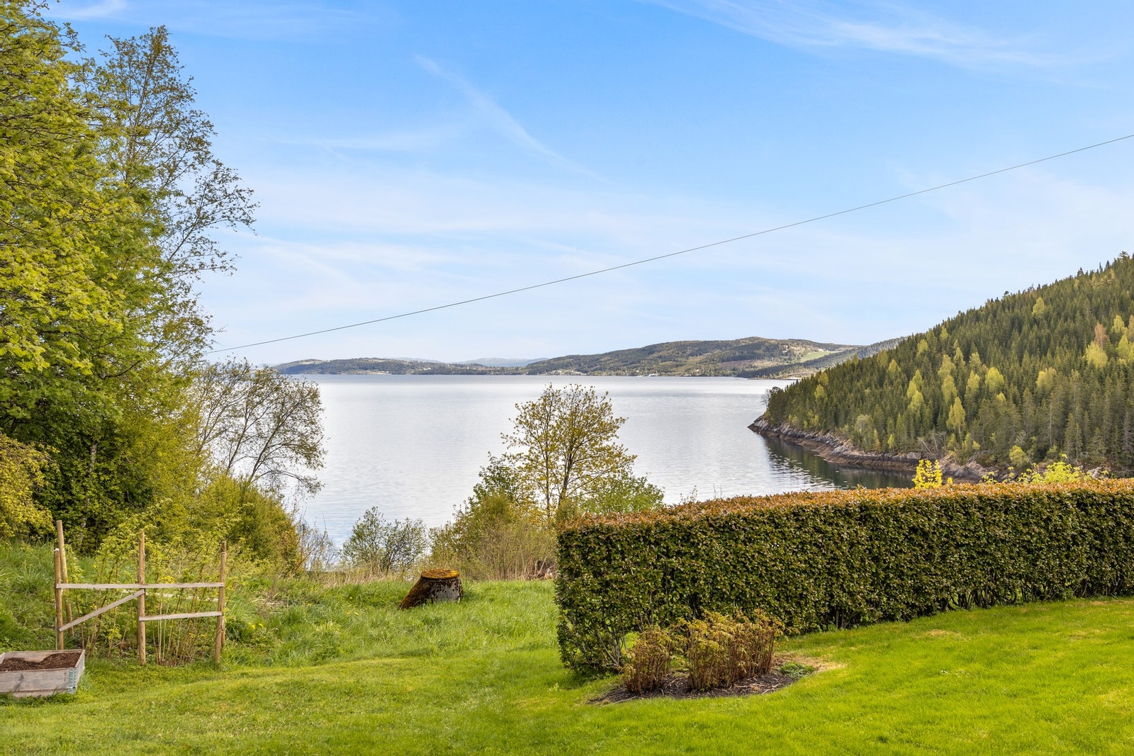 Utsikt fra tomten Galleribilde