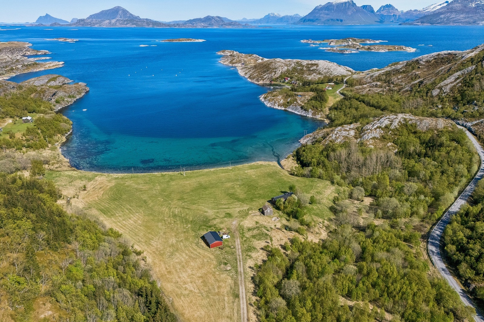 EiendomsMegler 1 v/Gisle Kallestad har gleden av å presentere Finnvika, Tomma. Foto: EFKT Galleribilde