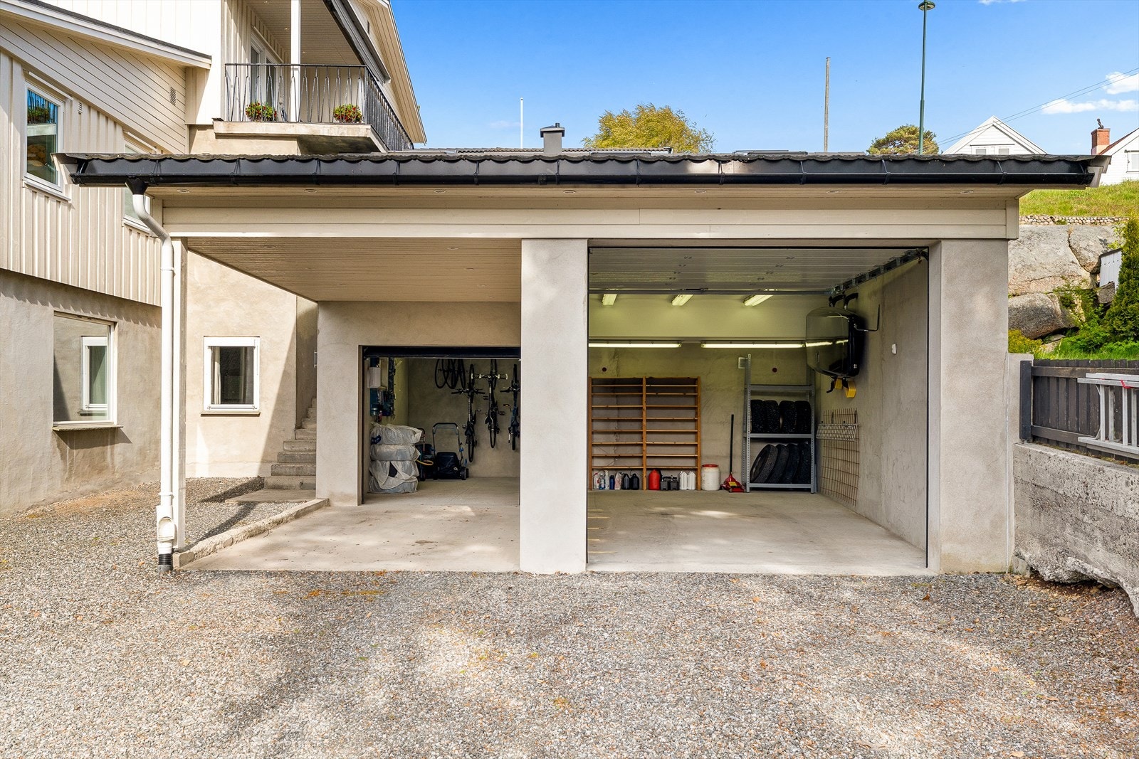 Frittstående garasje og carport fra 2017 Galleribilde