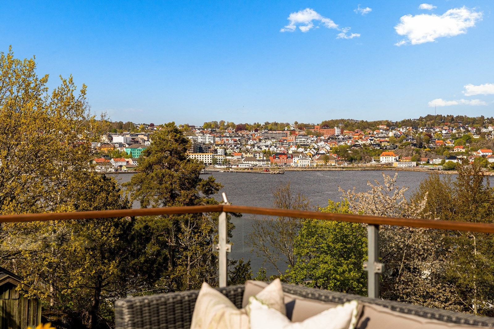 Utsikt mot Larvik sentrum. Galleribilde