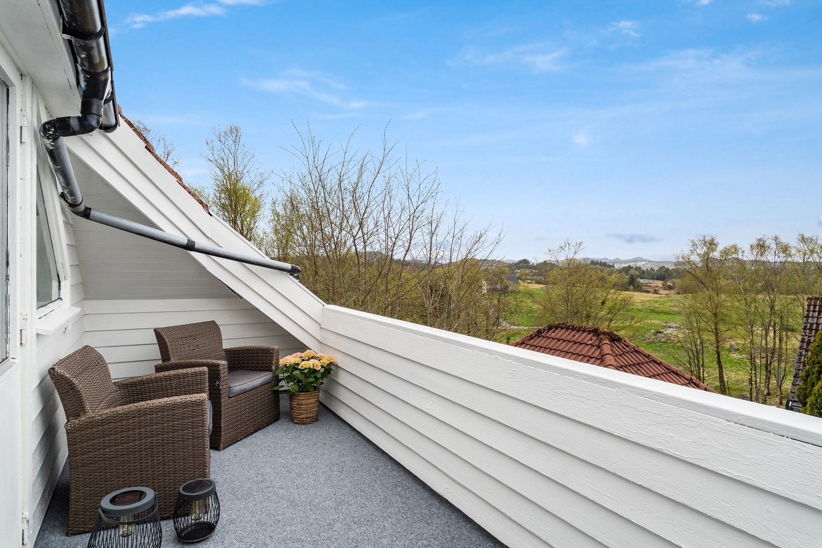Kjekk takterrasse med utsikt Galleribilde