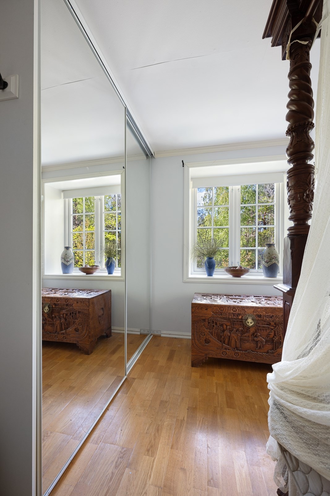 Hovedsoverommet har skyvedørsgarderobe. Galleribilde