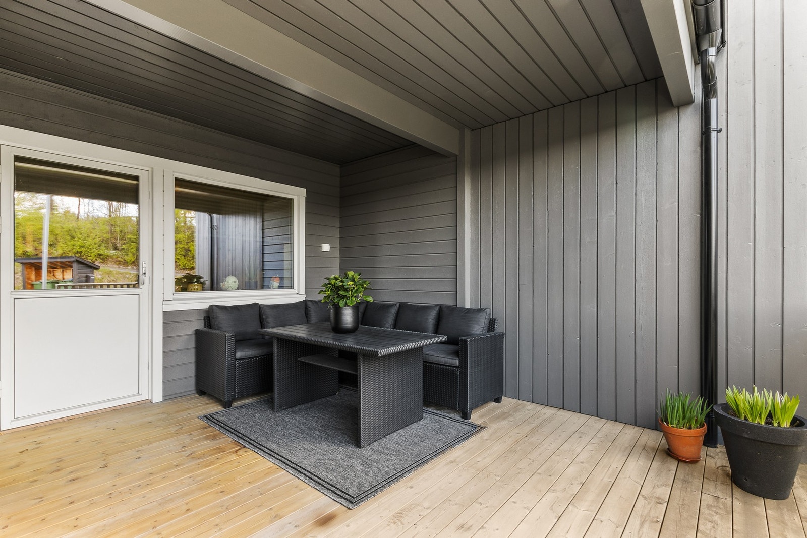 Veranda. Galleribilde