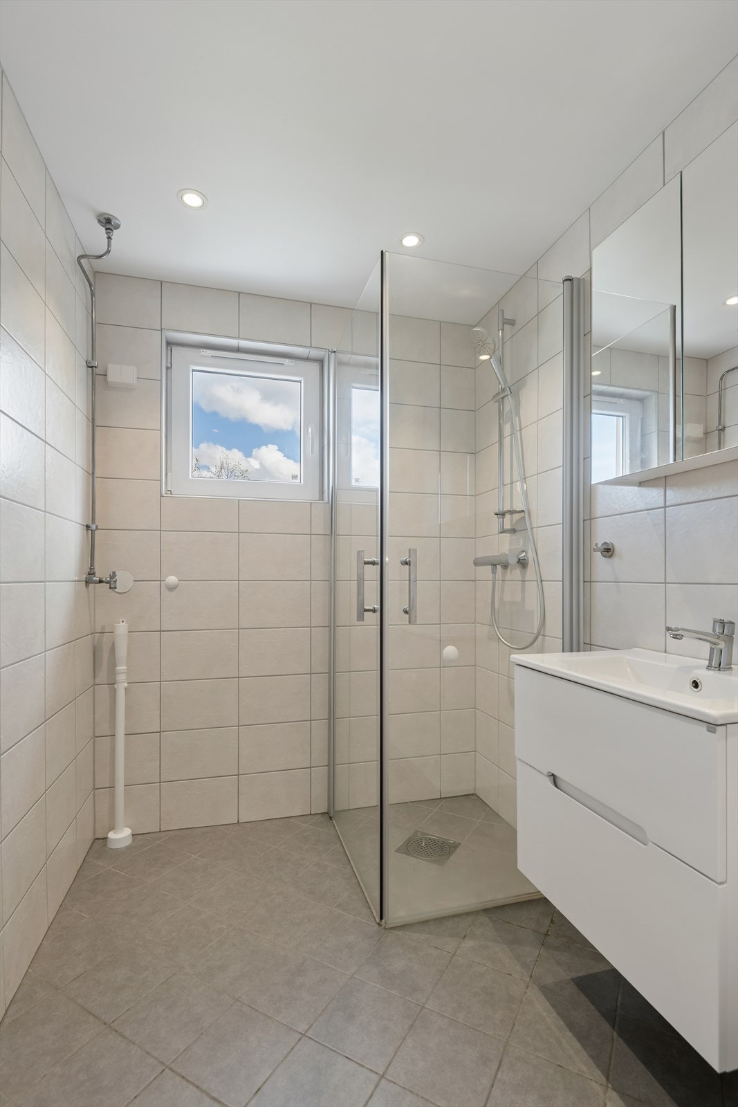 Badet Galleribilde