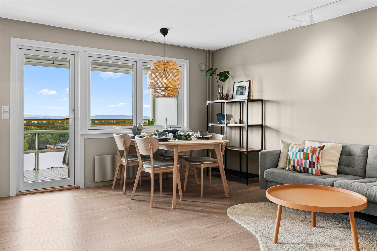 Boligen har en gjennomført høy standard, totalrenovert i 2021! Galleribilde