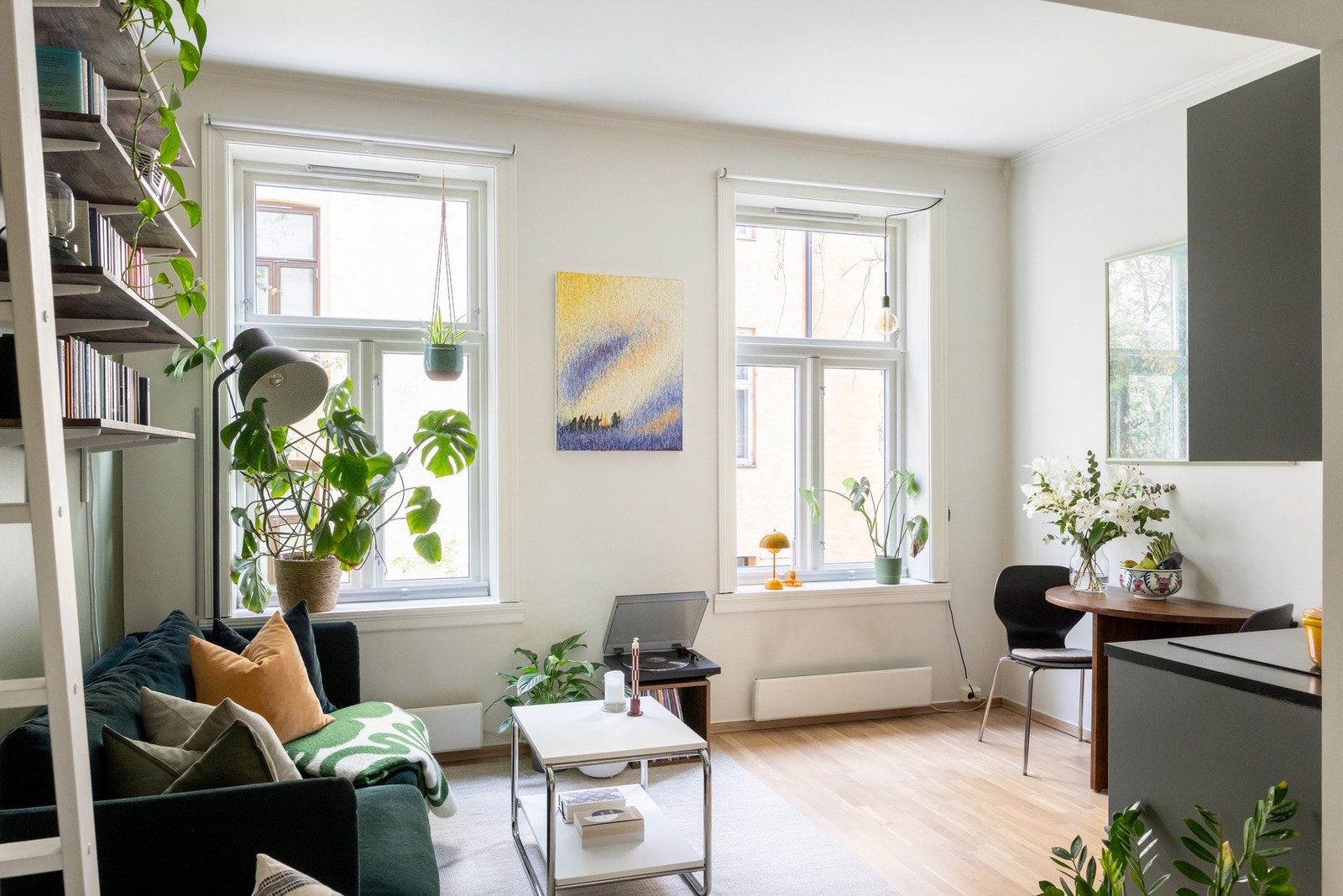 PrivatMegleren Aksept v/ Ida Myhrvold har gleden av å ønske velkommen til Nordahl Bruns gate 9 C! Foto: Pontus Holmenäs Galleribilde