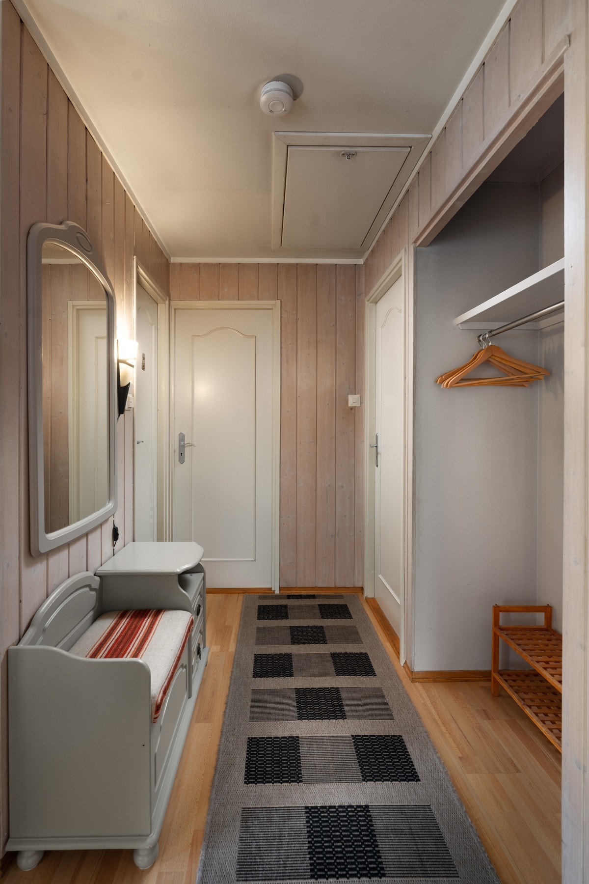 Gangen inn til soverom og bad. Galleribilde
