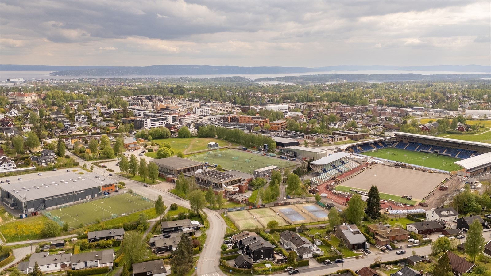 Nadderud idrettspark og Nadderudhallen ligger kun en kort spasertur unna. Galleribilde