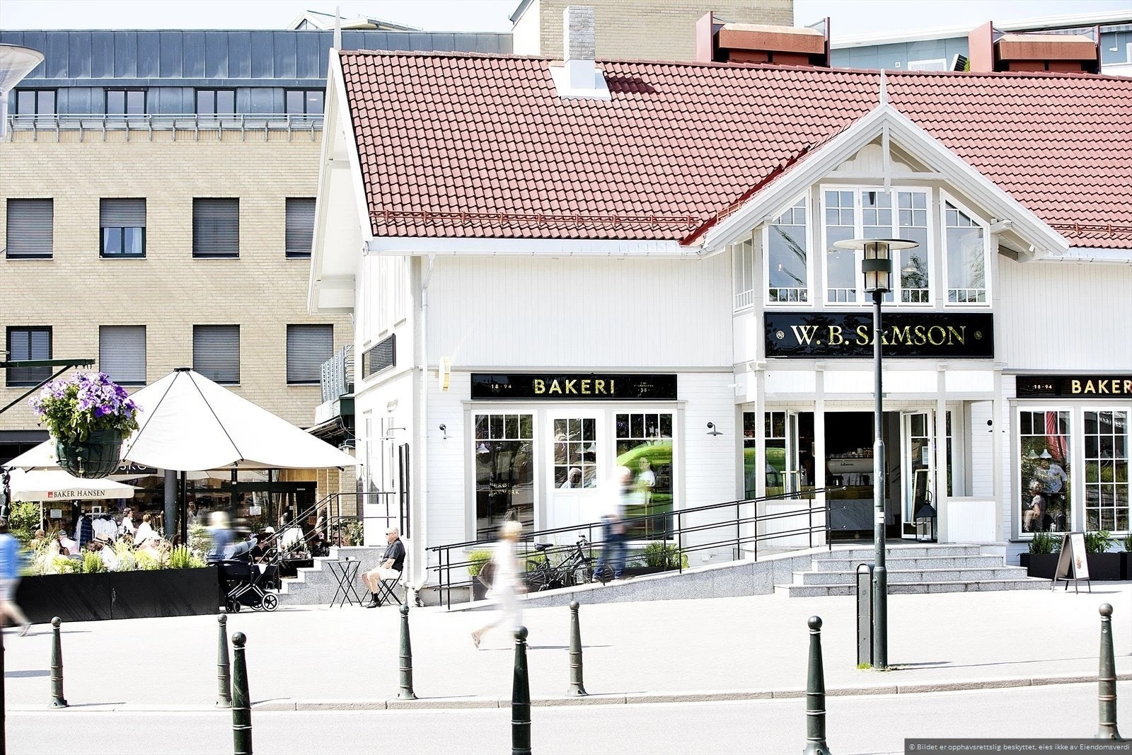 På Bekkestua finner man alt man trenger av servicetilbud i hverdagen. Galleribilde
