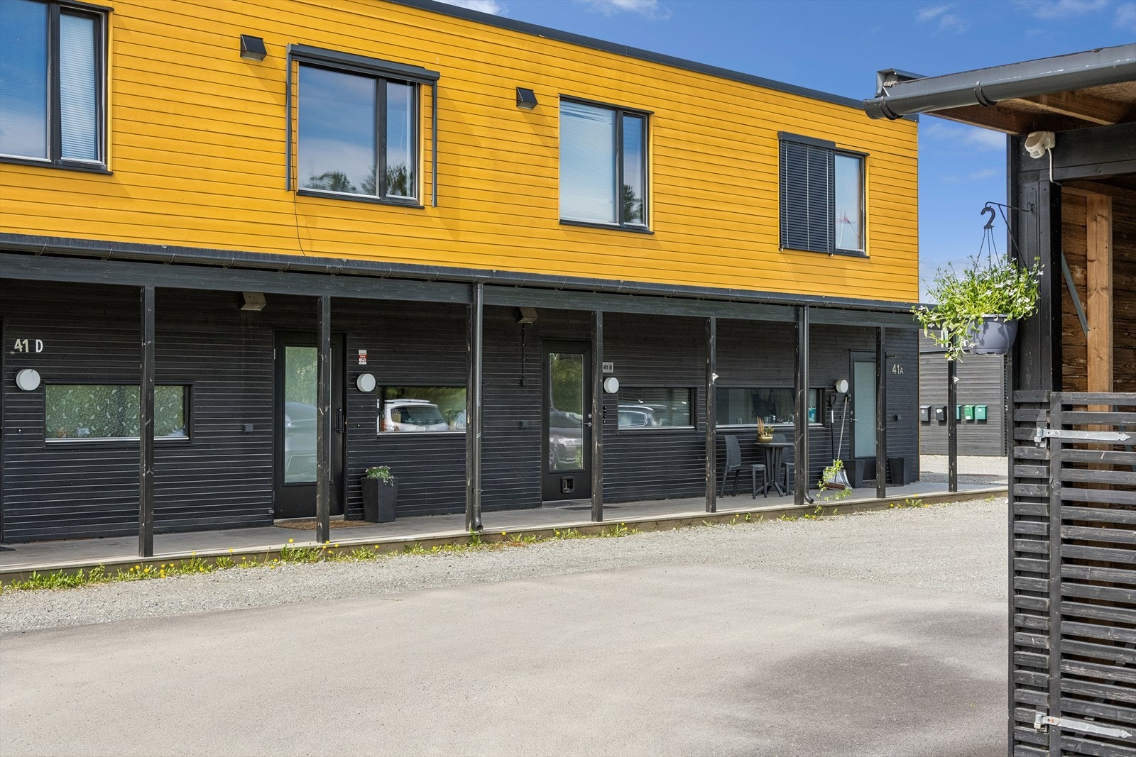 Til hver leilighet hører en egen bod på 6 m² i et felles, frittstående bodbygg. Galleribilde