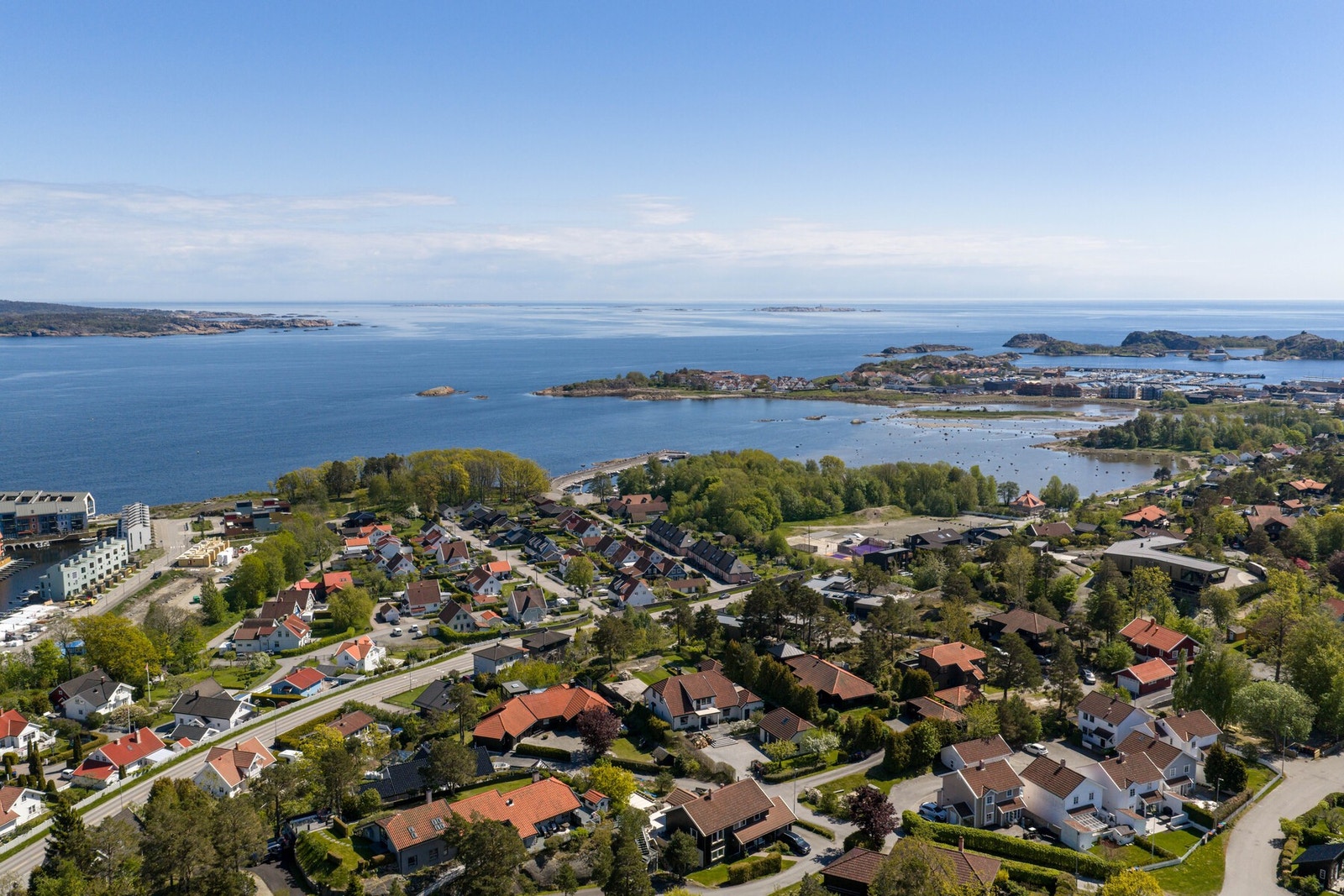 Det er gangavstand til Stavern by. Galleribilde