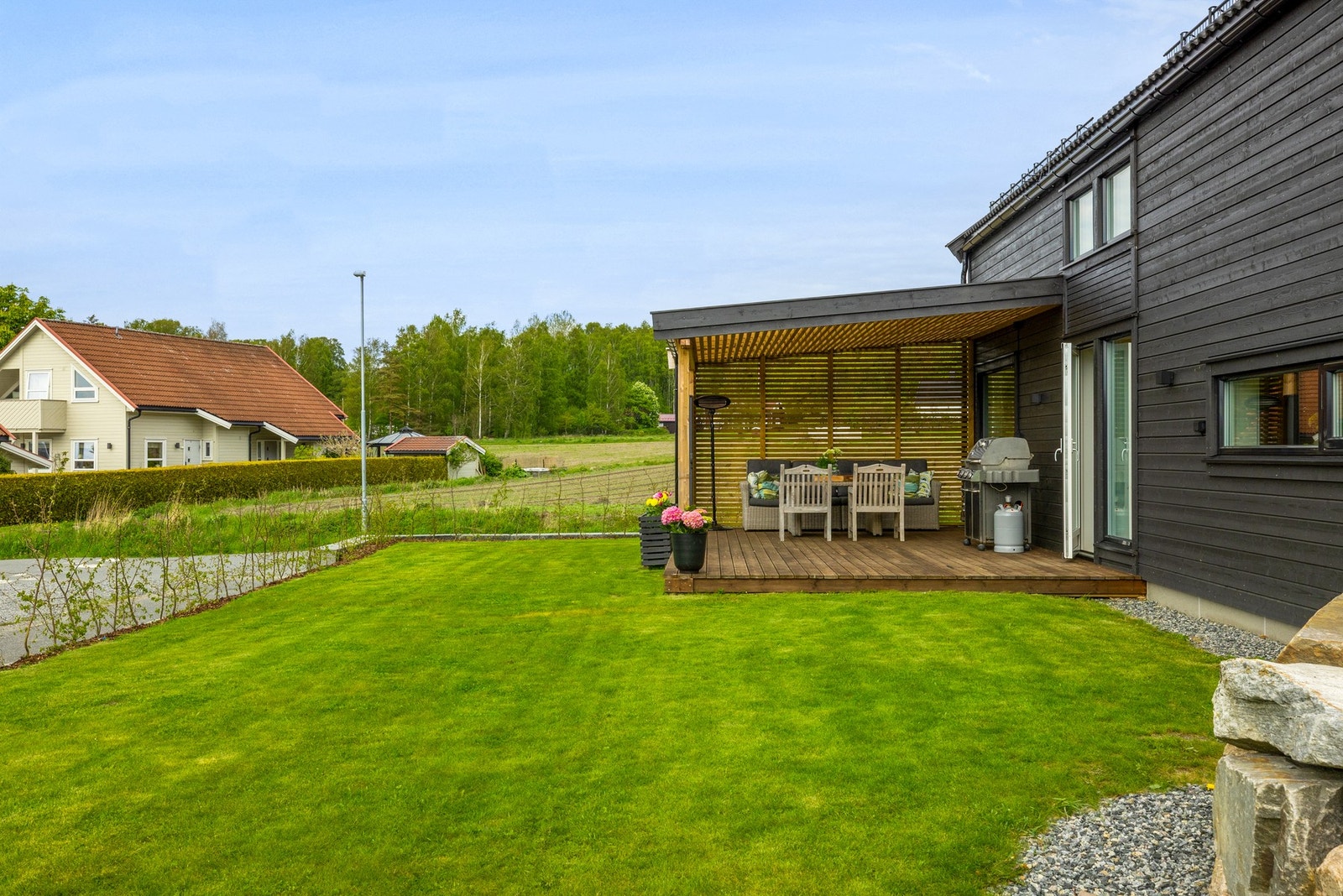Vestvendt terrasse på 27 kvm Galleribilde