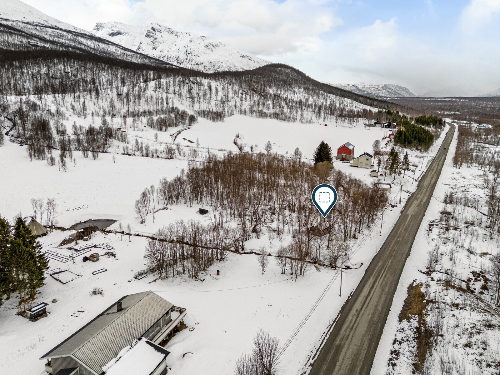 Tomt på 1703 kvm i Ramfjord.