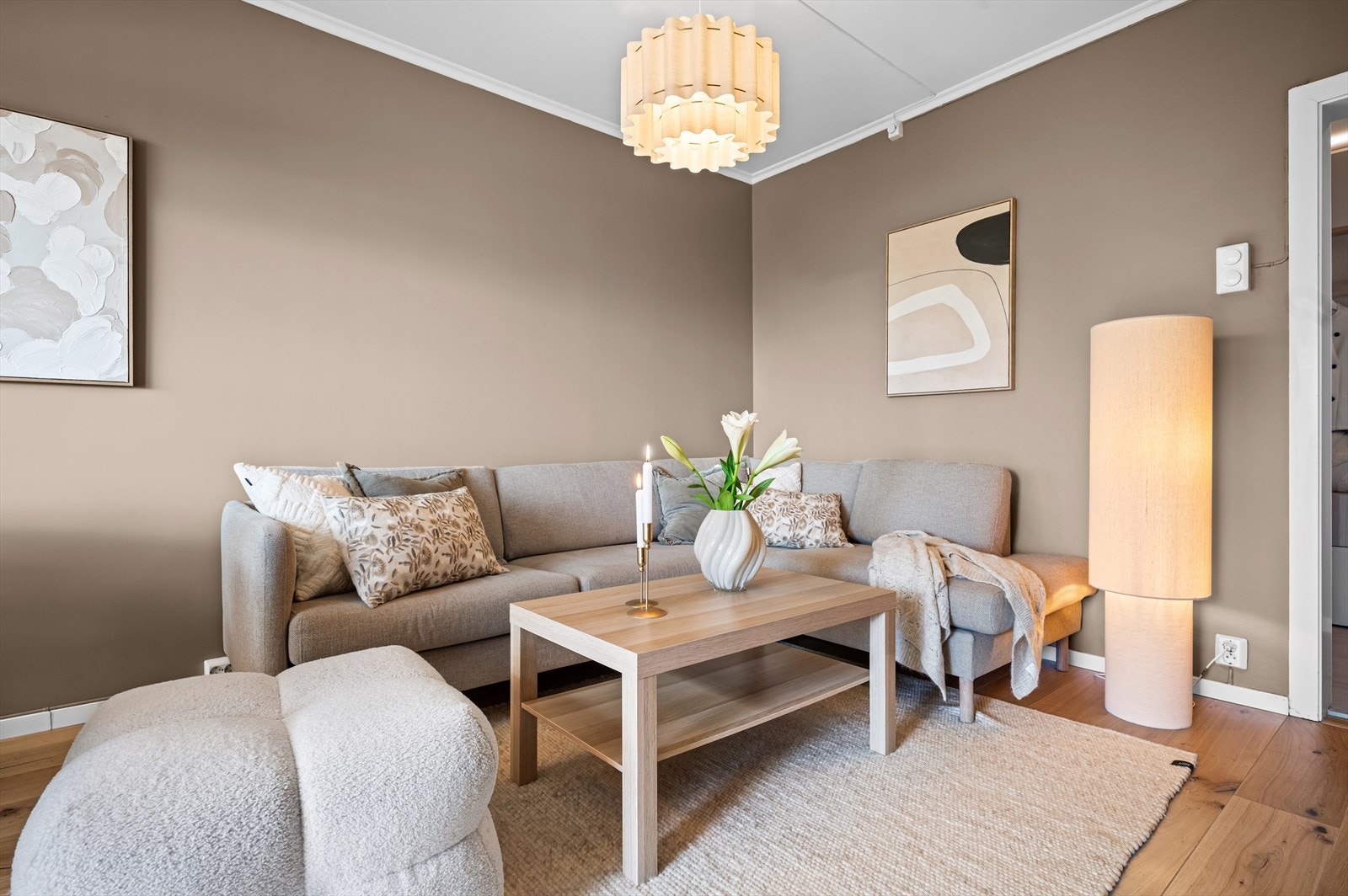 Leiligheten disponerer to boder, en på loftet og en i kjelleren, for ekstra lagringsplass. Galleribilde
