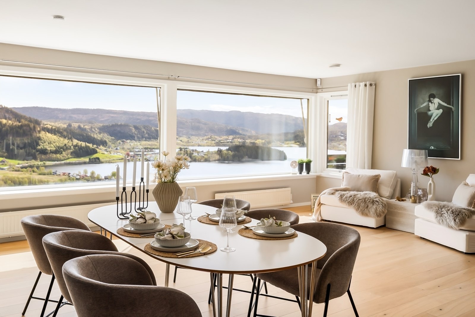 Er dette en bolig for deg og din familie? Kontakt megler Laila Flinterud på 95043045 for visning eller mer informasjon. Galleribilde