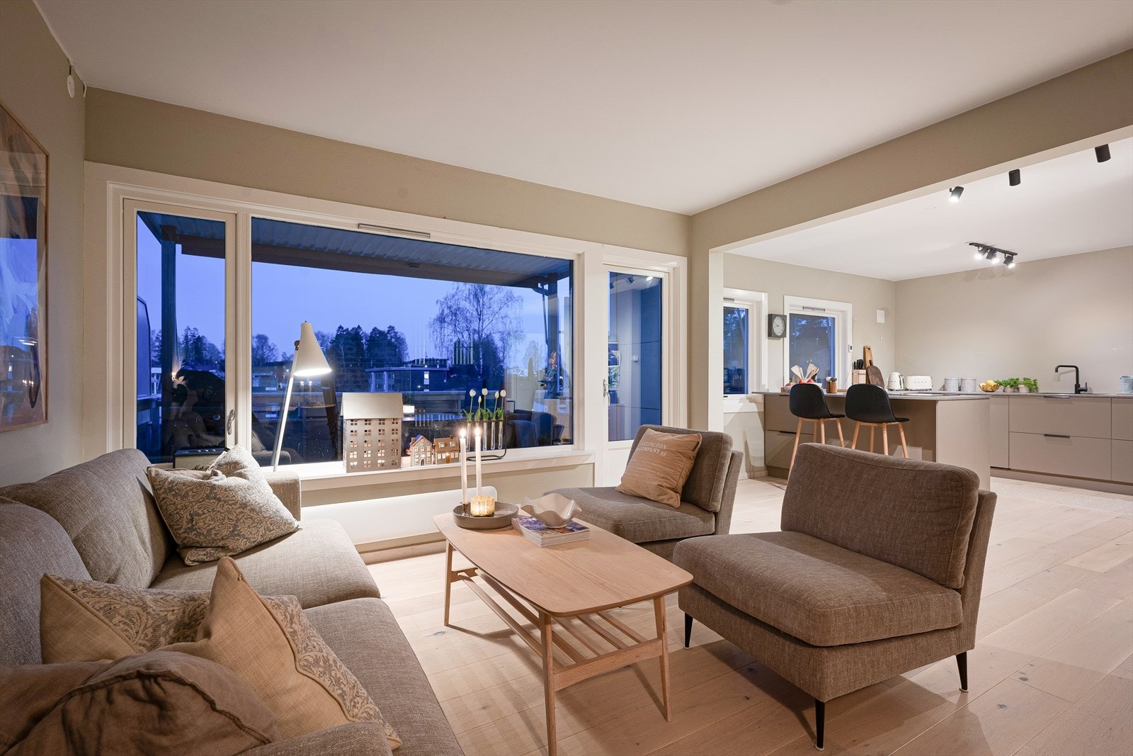 Velkommen til Granåsen 66A! - presentert av Eystein Garathun Næss v/Nordvik Eiendom. (Foto: Arne N. Schram) Galleribilde
