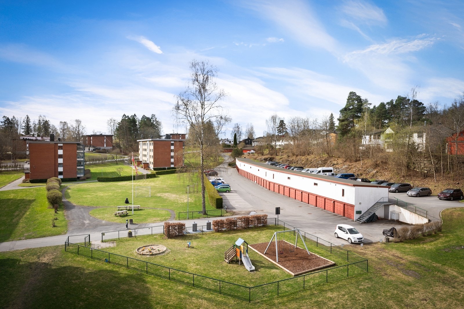 Her er det noe for enhver smak i kort avstand fra boligen, og det er trygt for barn å gå eller sykle til aktiviteter Galleribilde
