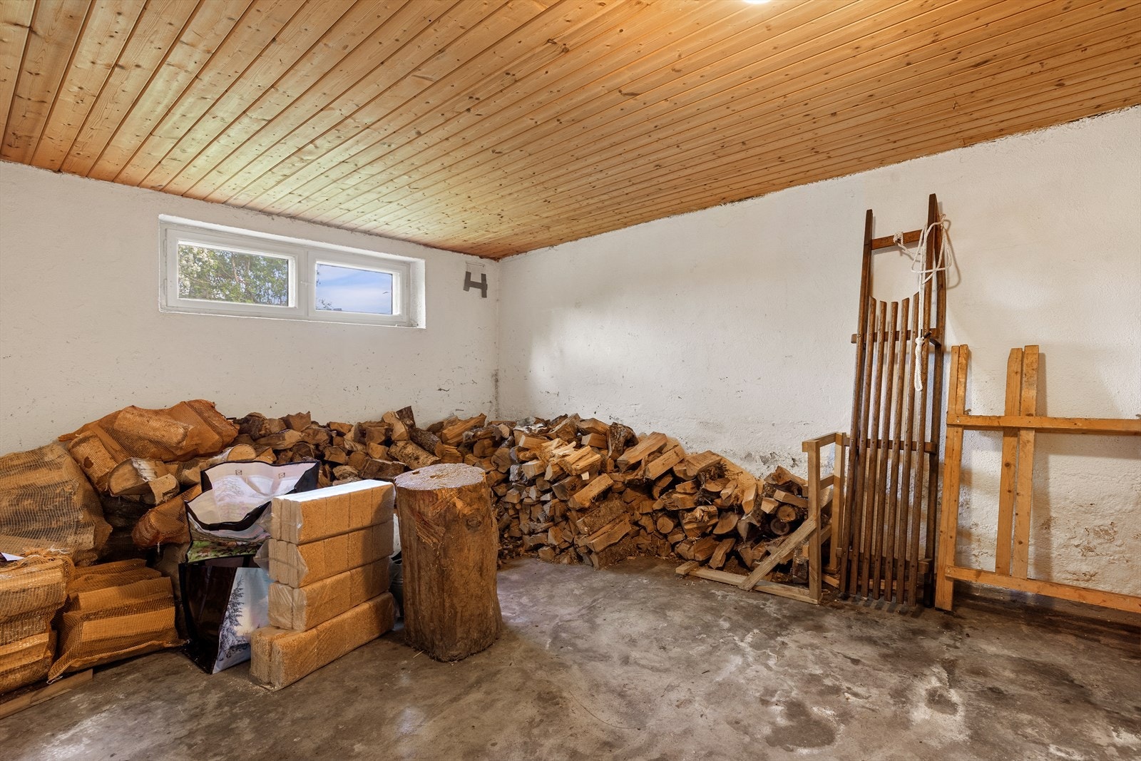 Vedbod Galleribilde