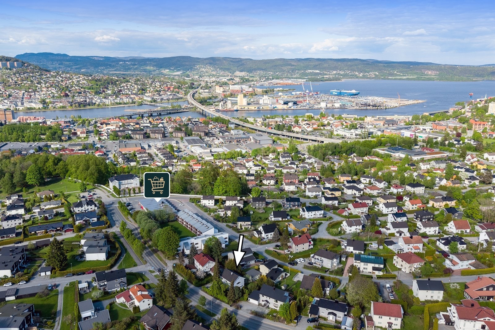 Praktisk med få minutters gange til dagligvarebutikk Galleribilde