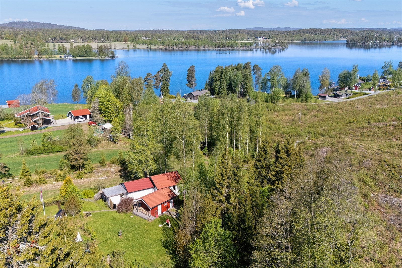 Dette er en flott fritidsbolig beliggende i populært og veletablert hyttefelt på Kula i Spydeberg. Galleribilde
