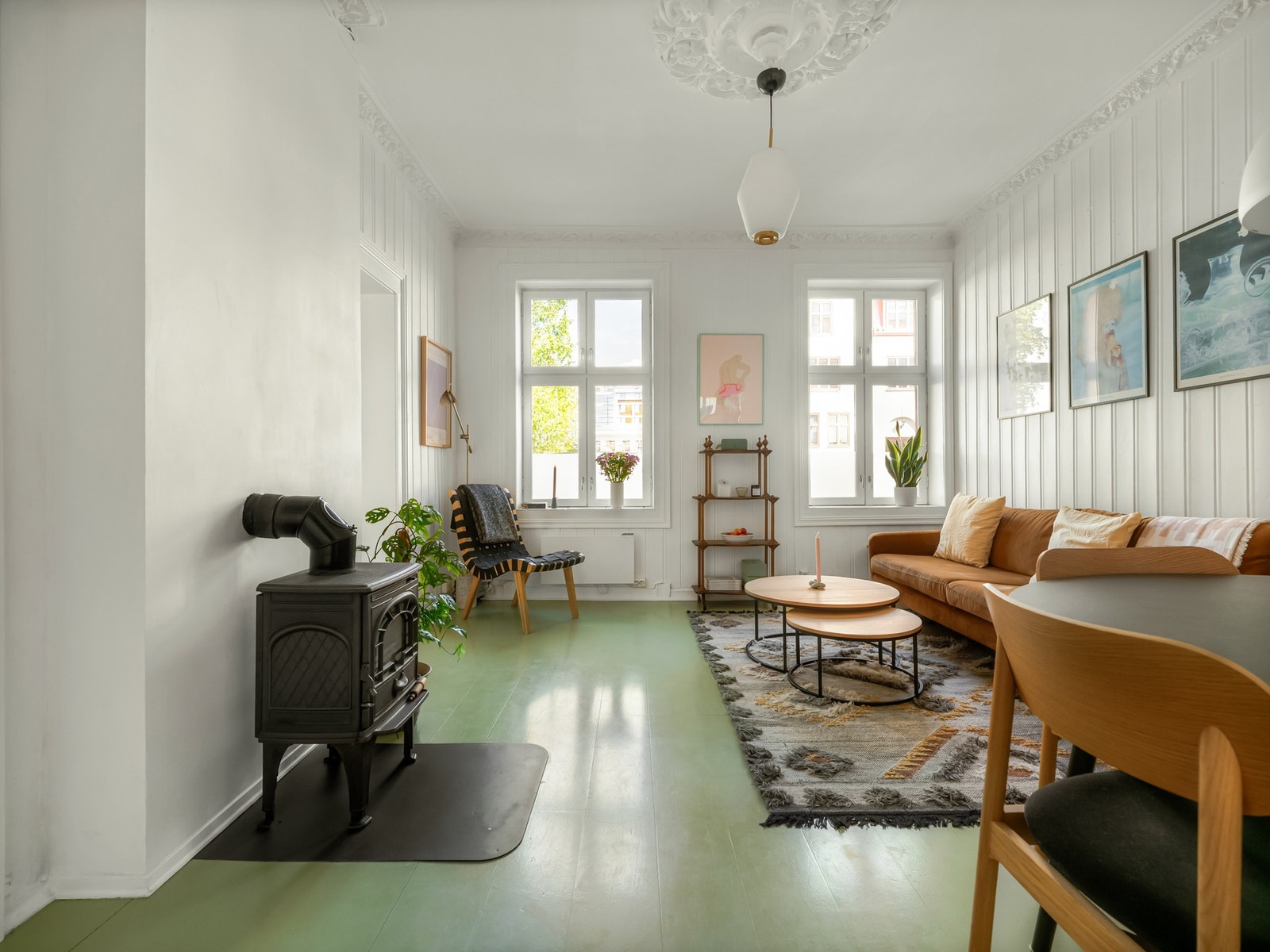 Leiligheten er en gjennomgående og fin 2-roms. Her får du fin standard, god beliggenhet og fine detaljer. Det er bare å glede seg! Galleribilde