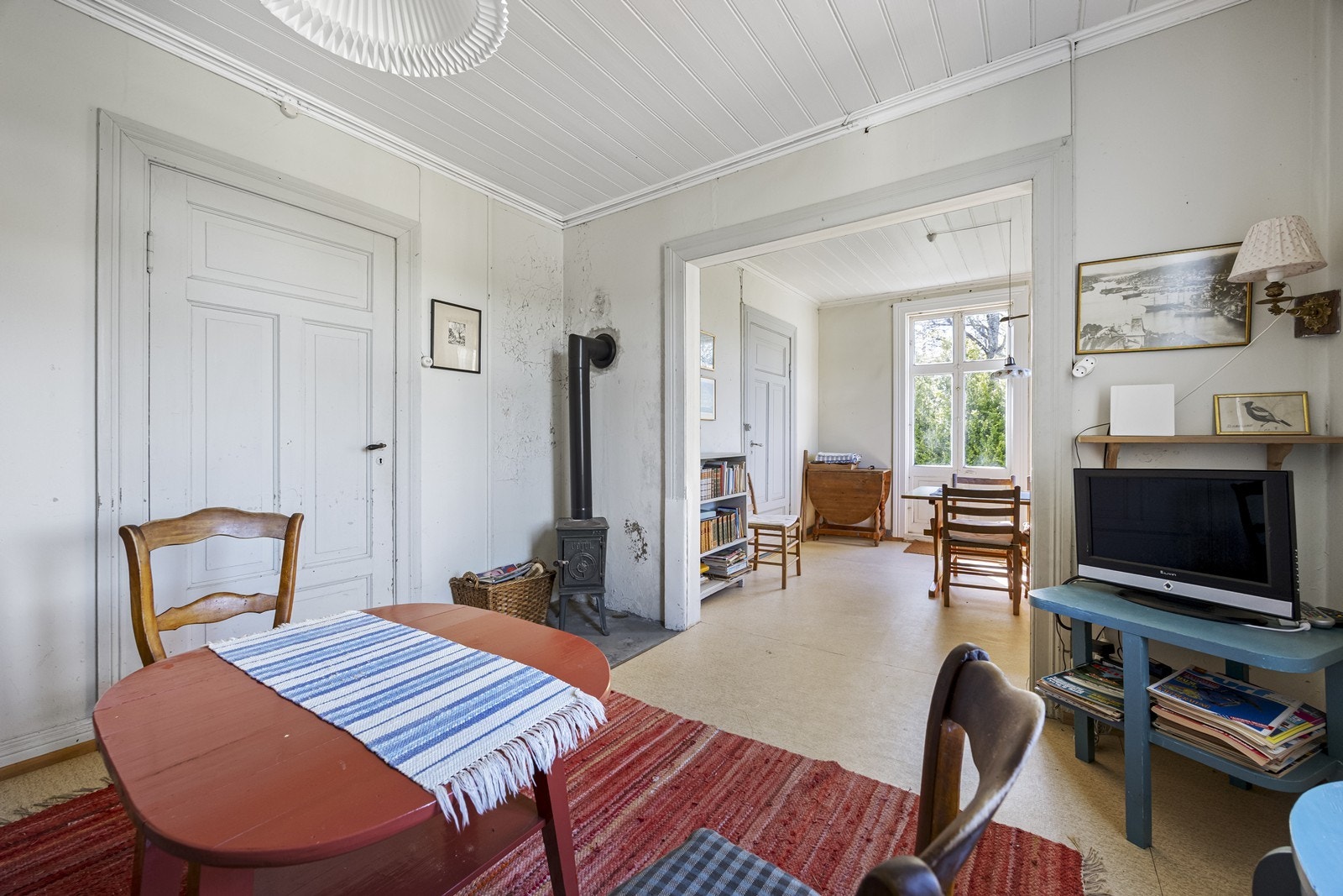 Stuen har plass til sofagruppe og tilhørende møbler. Galleribilde