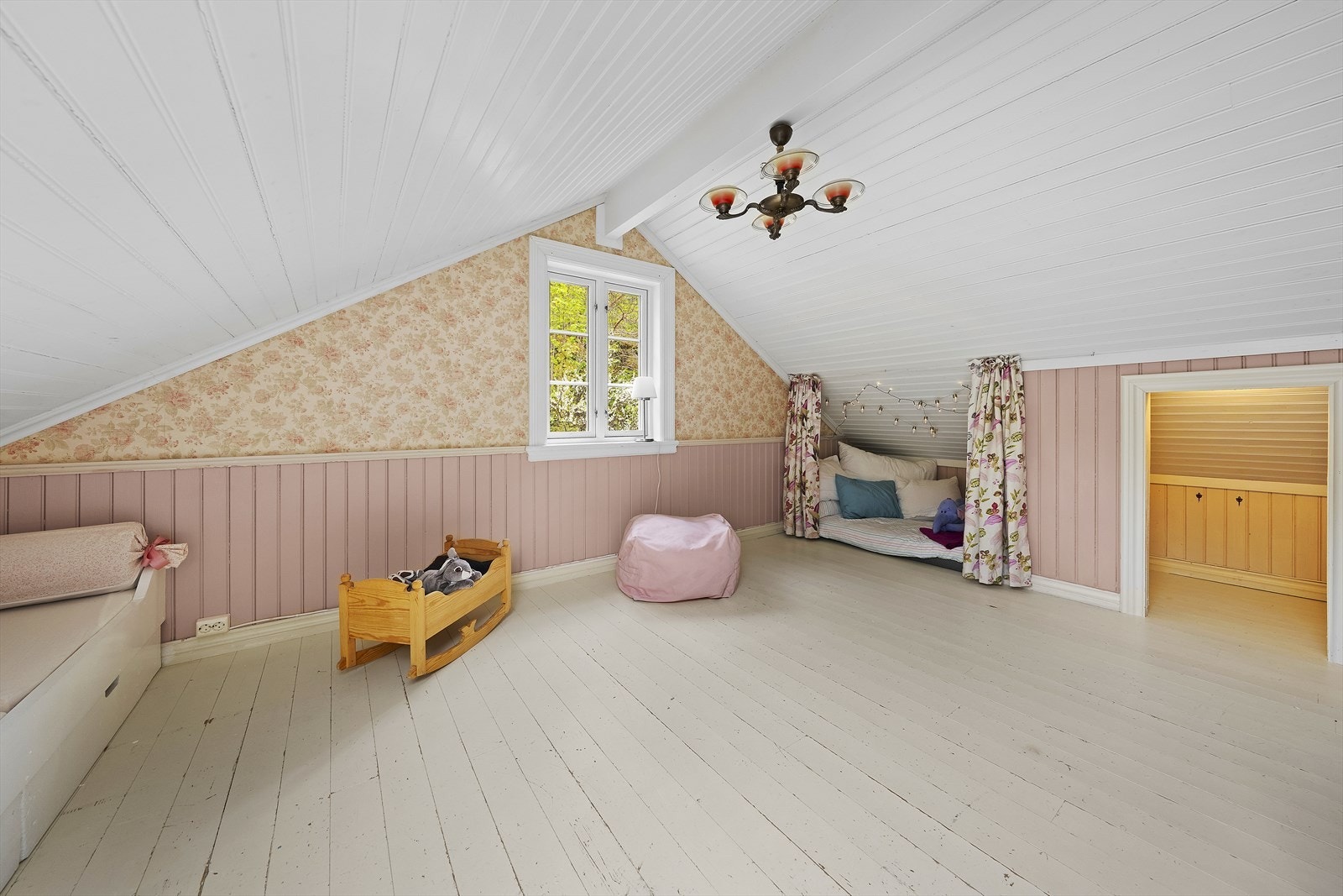 Loftstue/soverom Galleribilde